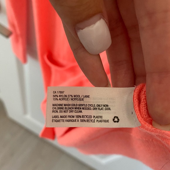 4/$25 Gap Cardigan - Picture 4 of 4